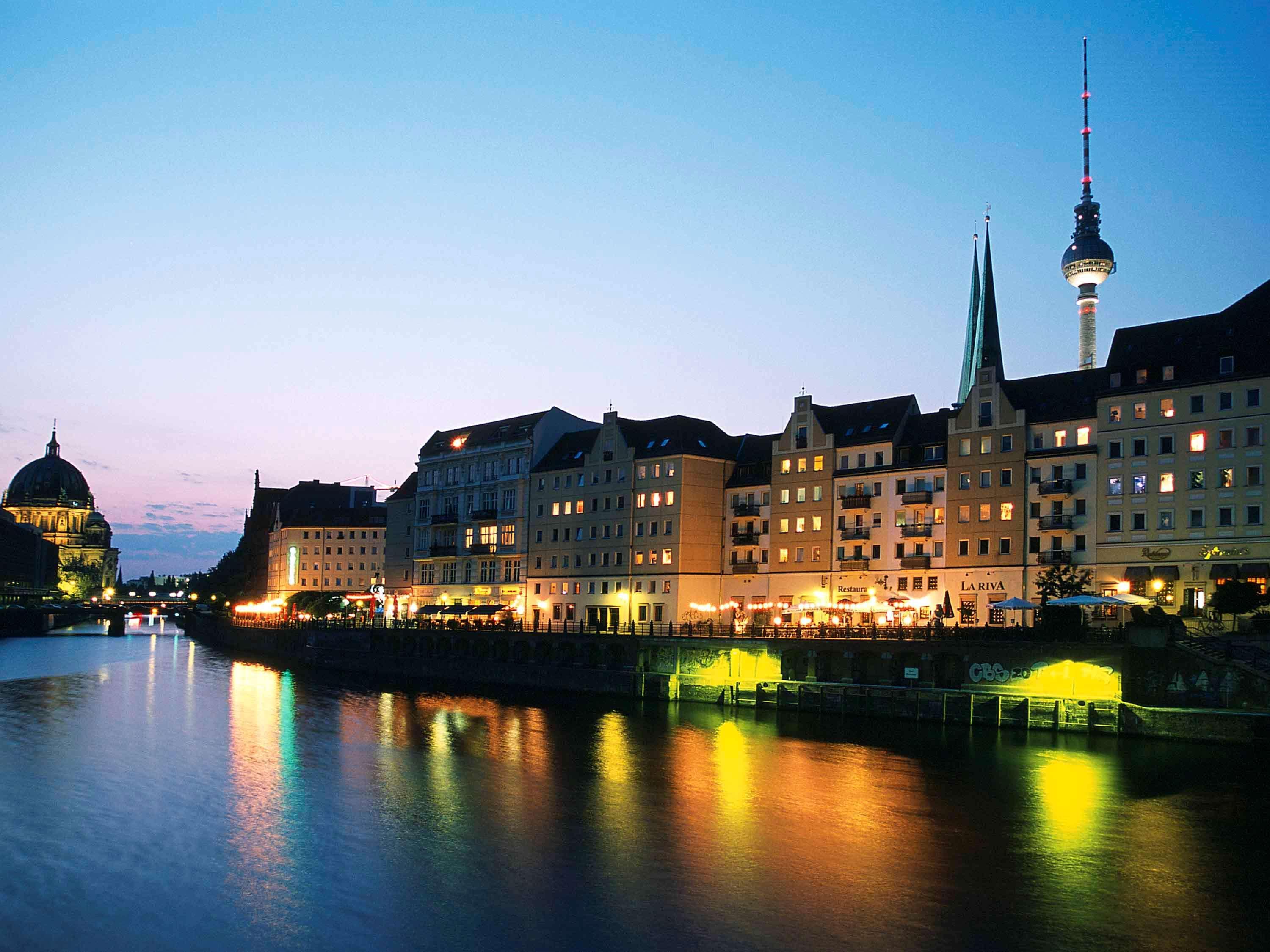 Ibis Styles Hotel Berlin Mitte Exterior foto