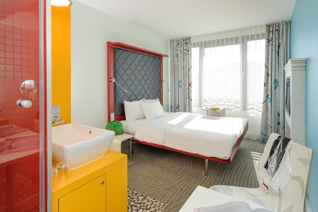 Ibis Styles Hotel Berlin Mitte Exterior foto