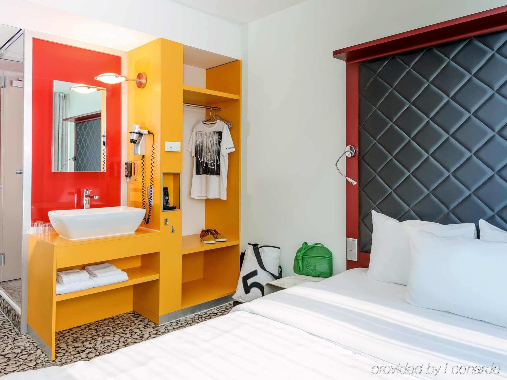 Ibis Styles Hotel Berlin Mitte Exterior foto
