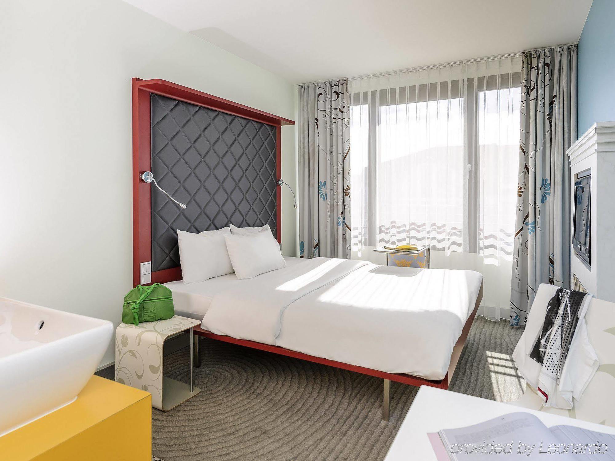 Ibis Styles Hotel Berlin Mitte Exterior foto