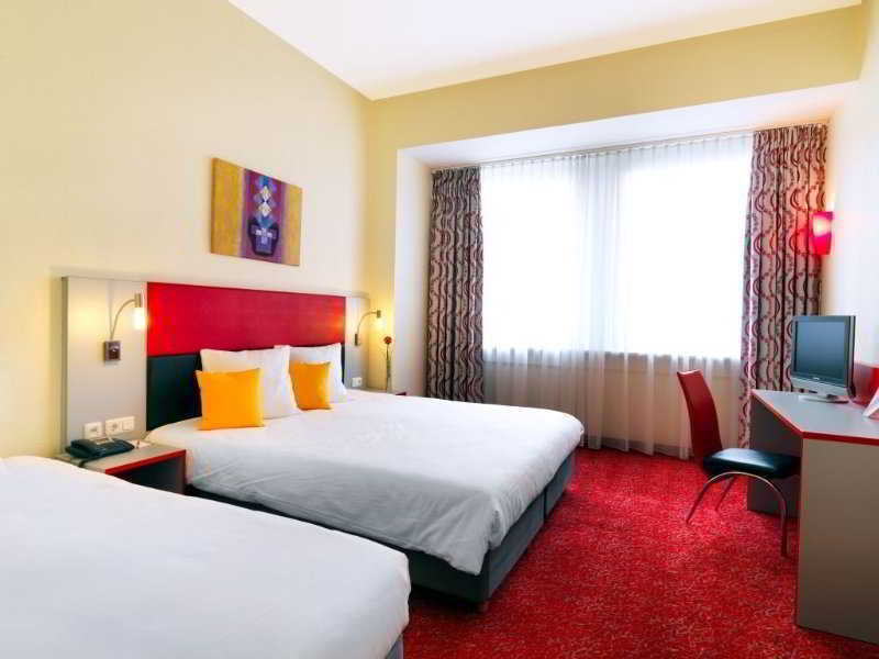 Ibis Styles Hotel Berlin Mitte Exterior foto