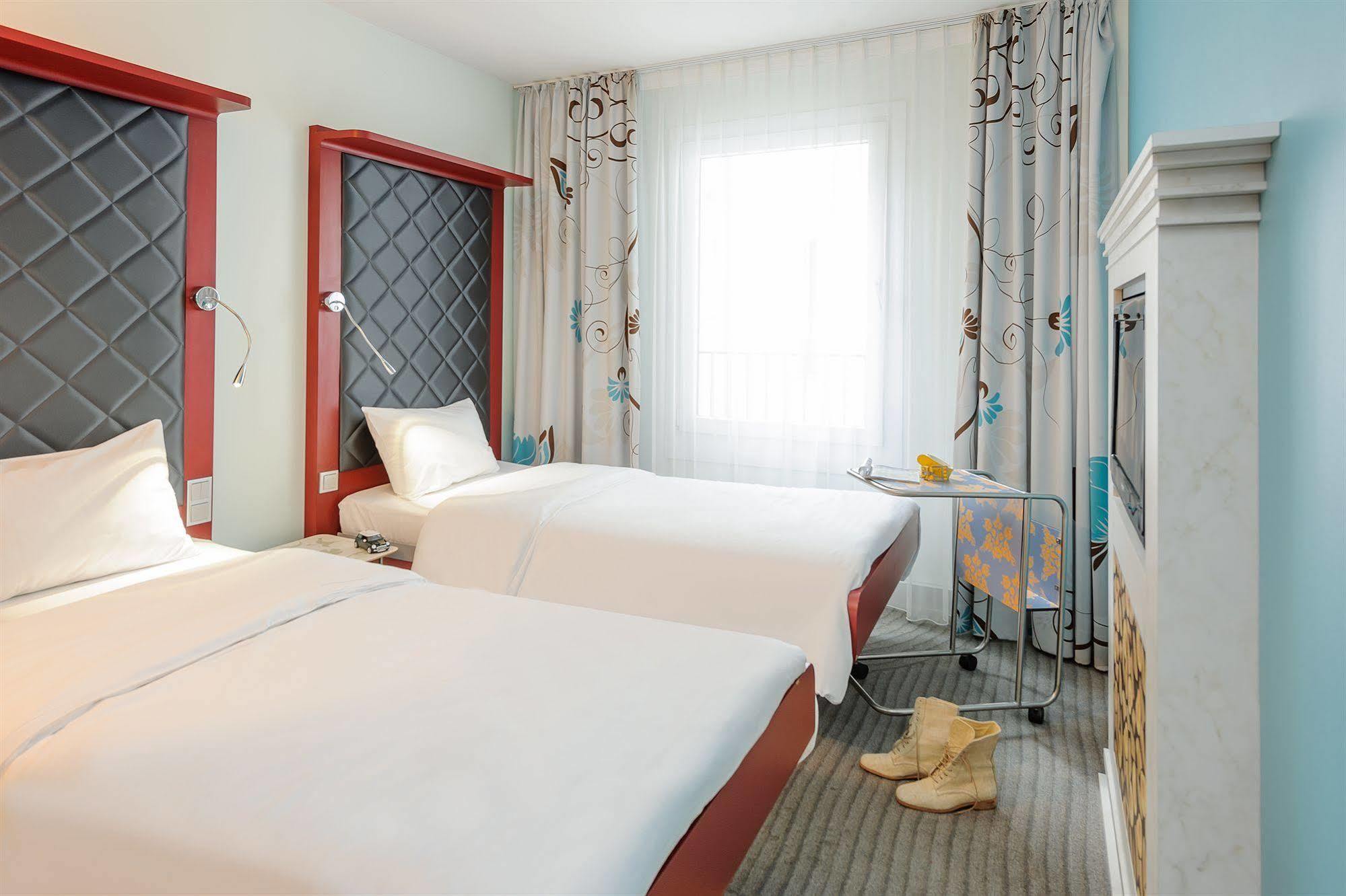 Ibis Styles Hotel Berlin Mitte Exterior foto