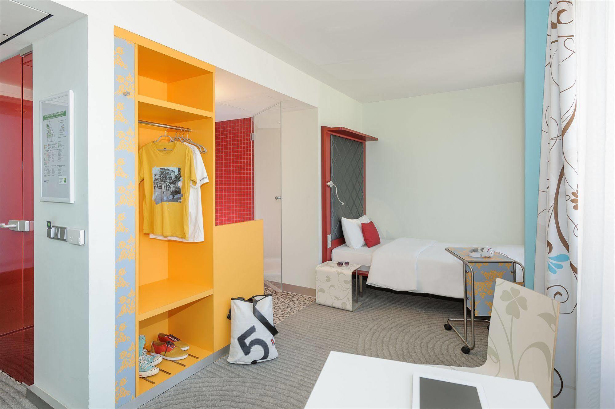 Ibis Styles Hotel Berlin Mitte Exterior foto